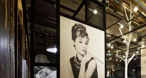 「融創(chuàng)春風十里」售樓中心，光影演繹的自然之道！